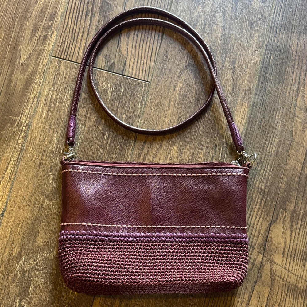 THE SAK CASUAL CLASSICS BURGUNDY LEATHER CROCHET  Crossbody Bag